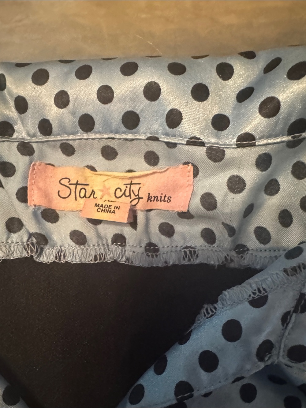 Vintage y2k Star City Black Knit Overlay Top with Blue Polka Dot Puff Sleeves - Picture 3 of 7